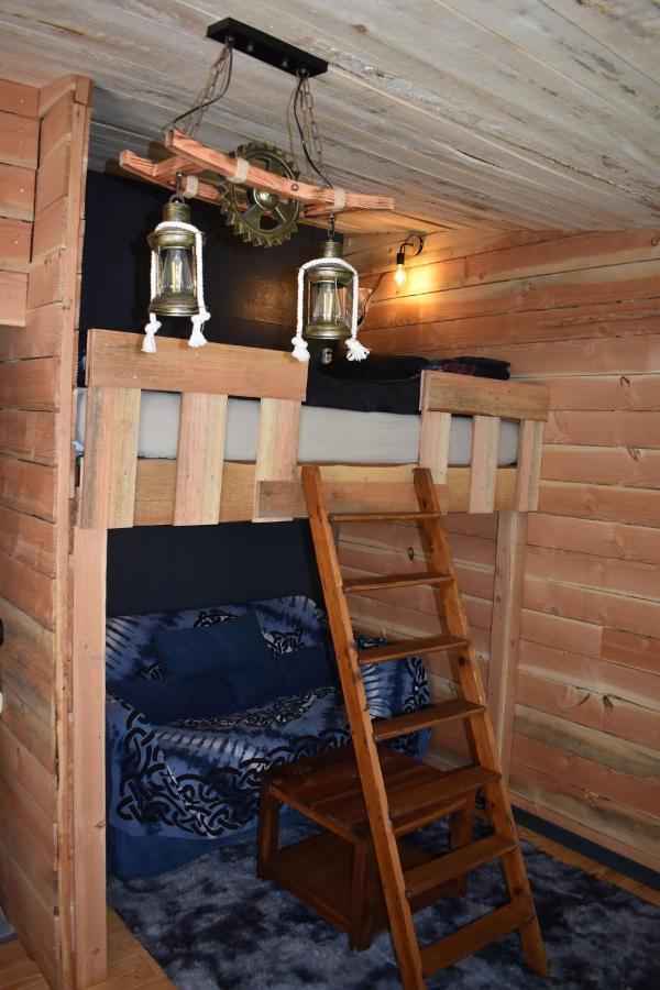 La Cabane Aux Ecureuils Philippeville Eksteriør bilde